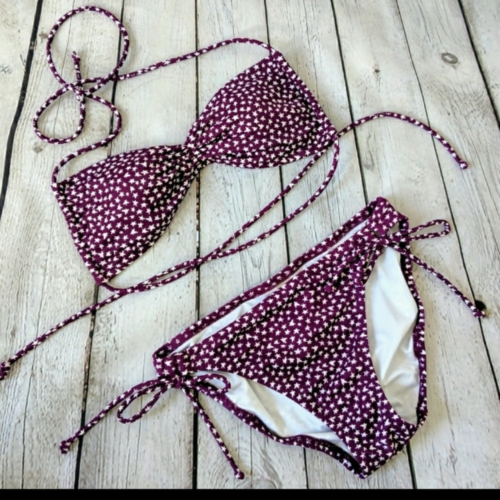 Victoria's Secret purple & white star bikini Top 👙